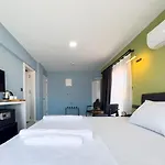 Dali Boutique Hotel *